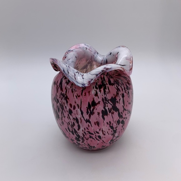 Beautiful Vtg. Rose Pink & Multi Colored Hand Blown Small Art Glass Vase 5” - Picture 8 of 15